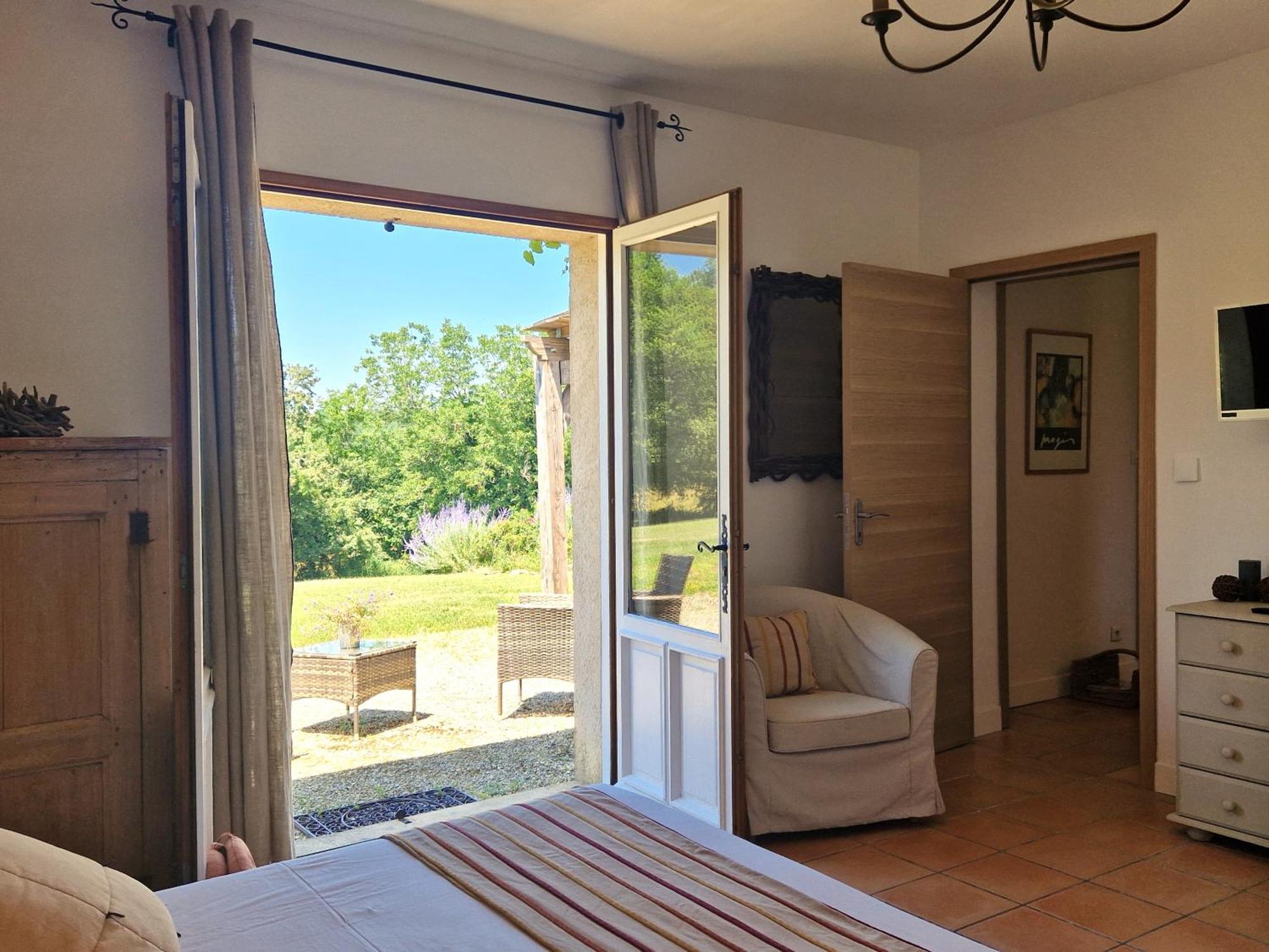 Le Clos-Lascazes Maison D'Hotes Le Buisson-de-Cadouin Екстериор снимка